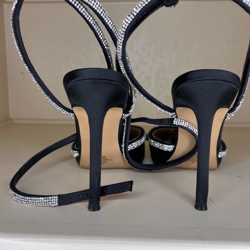 Express Satin, black heel Size 10 Beautiful detailed ankle strap w/ bow detail. - Picture 2 of 6